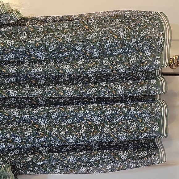 Max Studio Knit Mesh top Size:Large - Picture 7 of 10